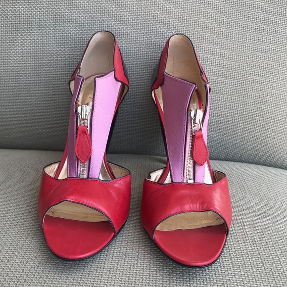 Pour La Victoire Red Pink Patent Heels - Picture 2 of 6